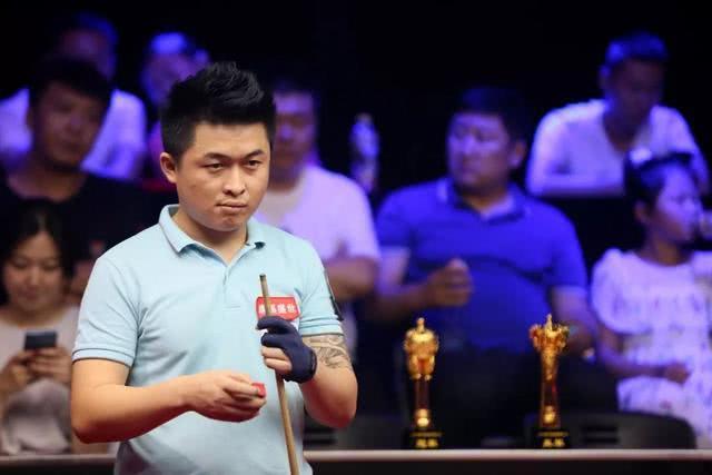 与现代战术 与现代战术